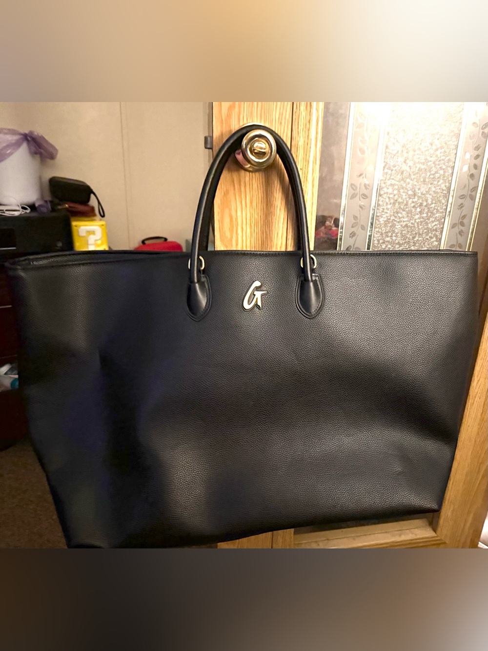 Glam-Aholic Lifestyle Jumbo Pebble Tote Bag & Jumbo Pebble Cosmetic Pouch